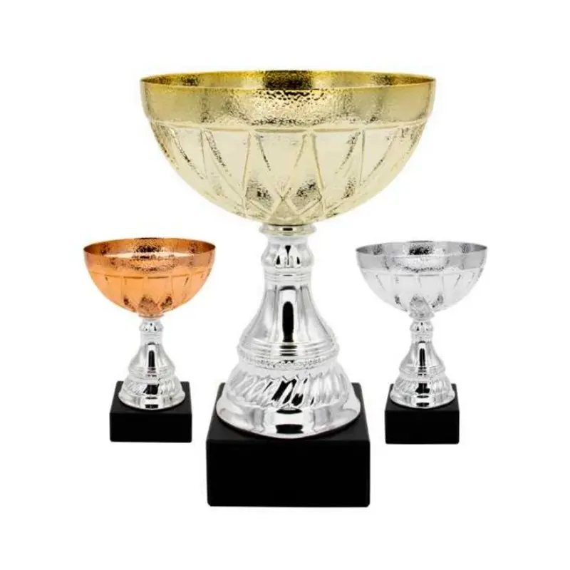 Trofeo Clásico de metal color Plata, Oro o Bronce en varias medidas