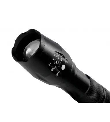 Linterna q-connect telescopica aluminio 5w modo alumbrado alto medio bajo estroboscopio sosapagado 3 pilas aaa