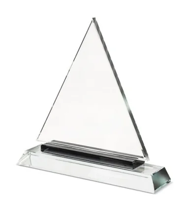 TROFEO PYRAMID de cristal con forma de piramide