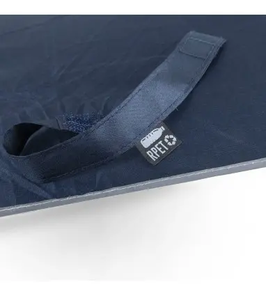 PARAGUAS plegable NEREUS de RPET con banda reflectante y sistema antiviento