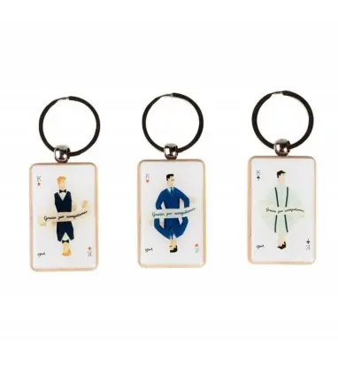 LLAVERO MADERA CARTA MEN