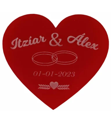 Imán de metacrilato artesanal con dibujo y nombre personalizado para empresas, bodas o eventos con forma de Corazón
