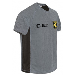 Camiseta técnica MARATHONER con texto y escudo de GEO