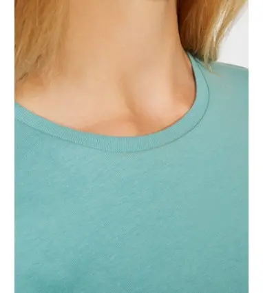 Camiseta de mujer entallada de manga corta en algodón orgánico BREDA WOMAN