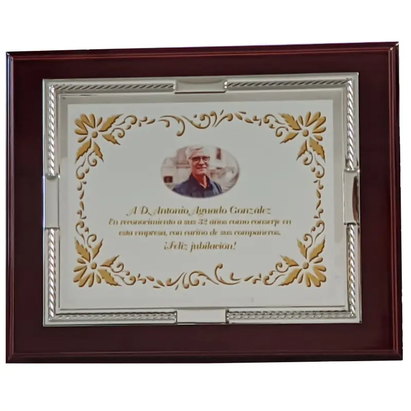 Placa Conmemorativa para Jubilación, Bodas o Eventos de Aluminio Pateada de 29x23 cm con Sublimación a todo color
